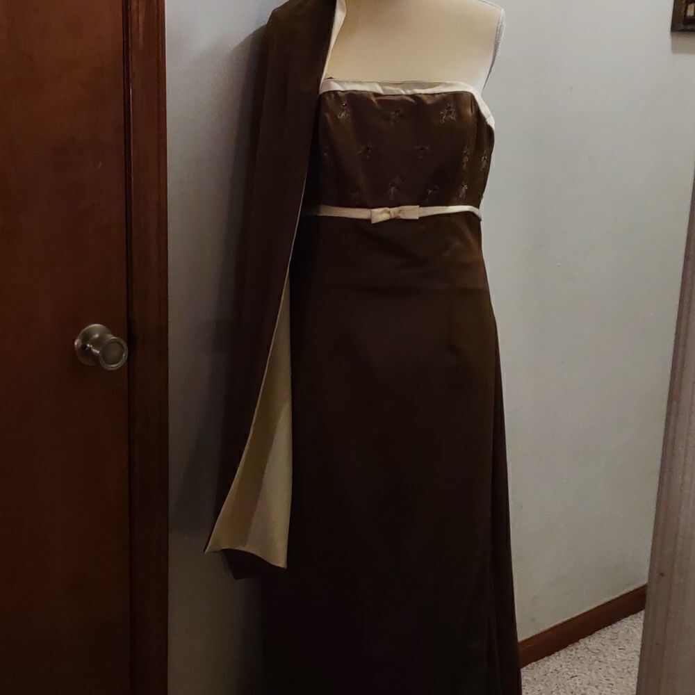 New Mori Lee Juniors size 13 14 brown formal prom bridesmaid dress yellow trim